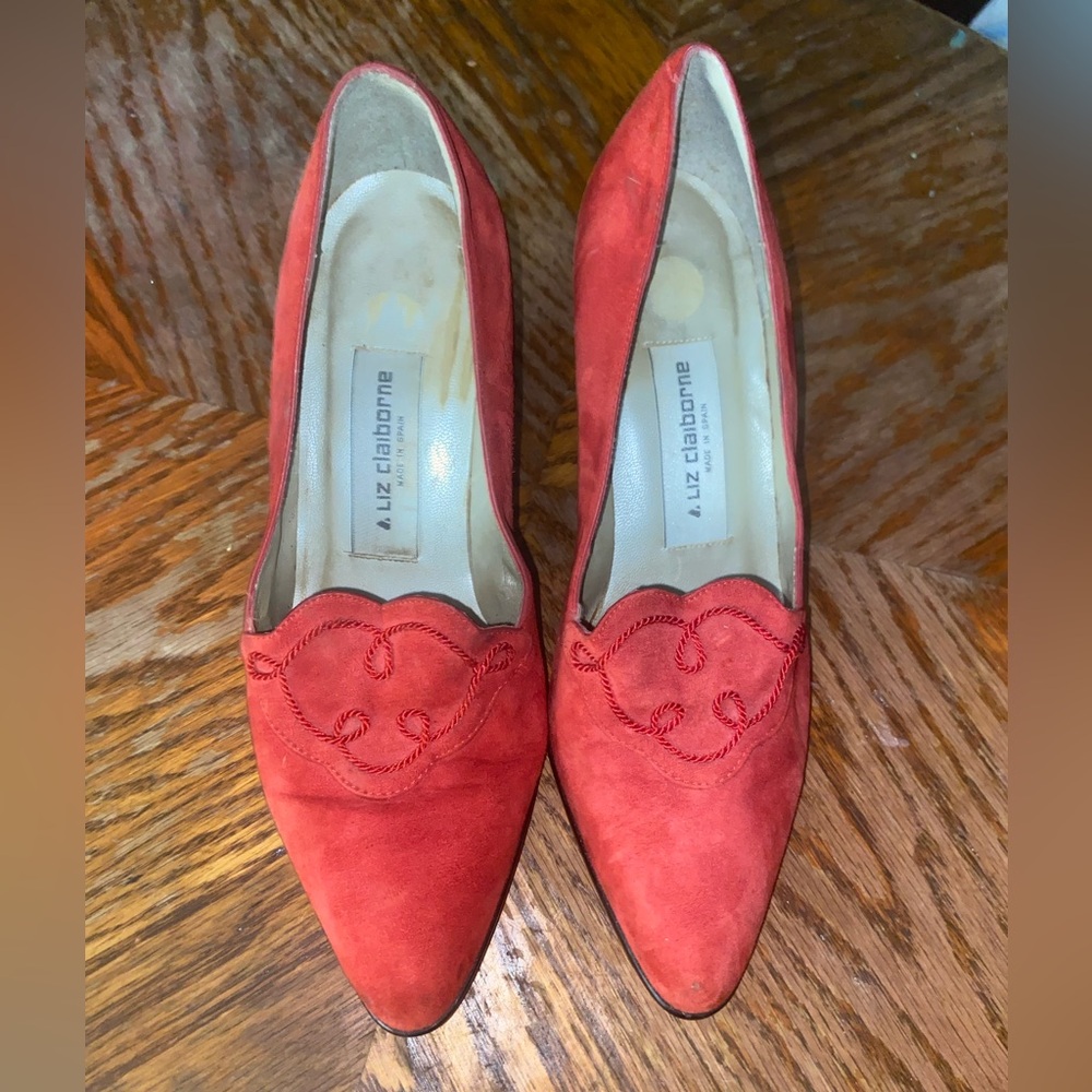 Liz Claiborne Coral Suede Pumps size 6 red